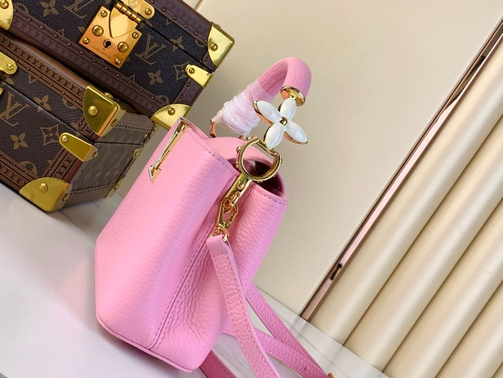 Louis Vuitton M24989 Capucines Mini