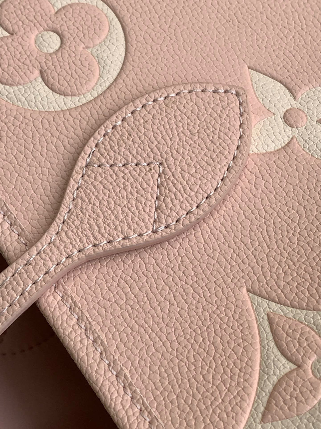 Louis Vuitton M14210 Neverfull MM