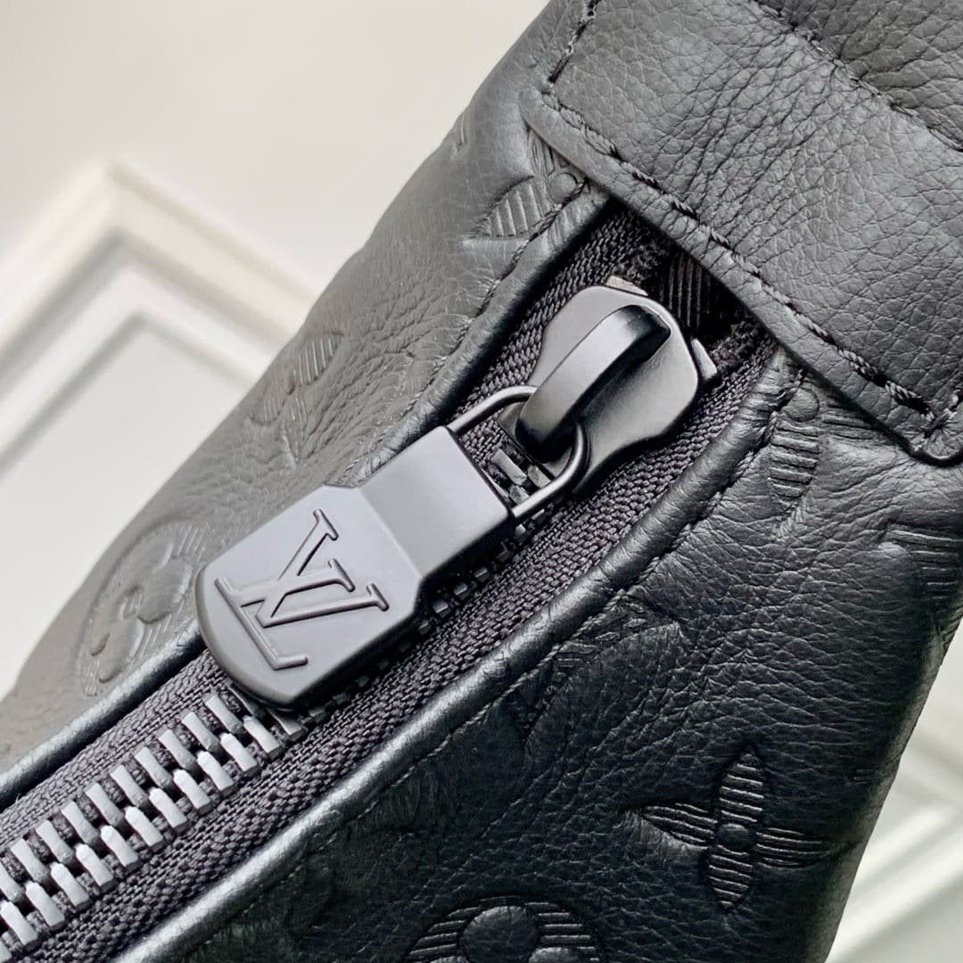 Louis Vuitton M14778 Hobo Cargo