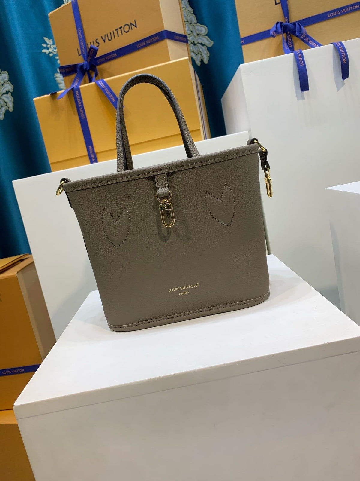 Louis Vuitton M12109 Neverfull Bandoulière Inside Out BB (top quality)