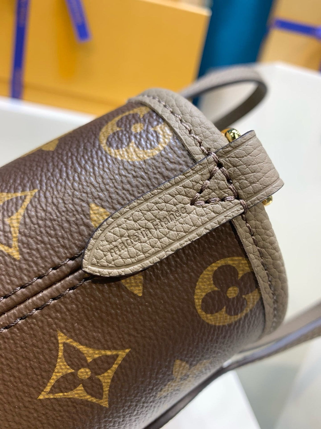 Louis Vuitton M12109 Neverfull Bandoulière Inside Out BB