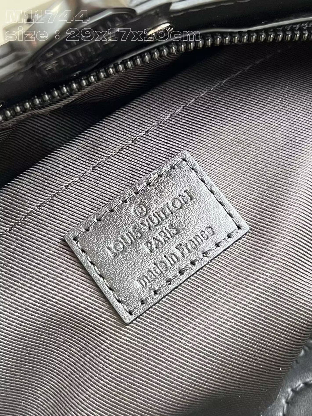 Louis Vuitton M11744 Soul Trunk East West