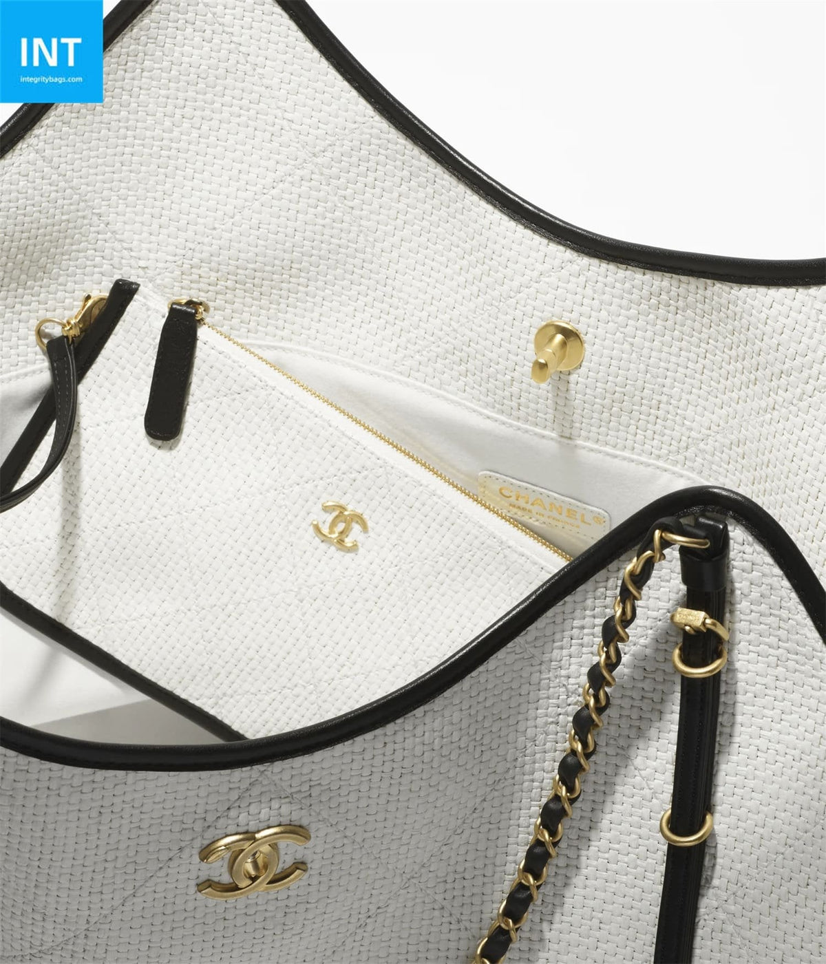 CHANEL Maxi Shopping Bag